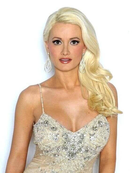 Holly Madison, Height, Weight, Bra Size, Age, Measurements