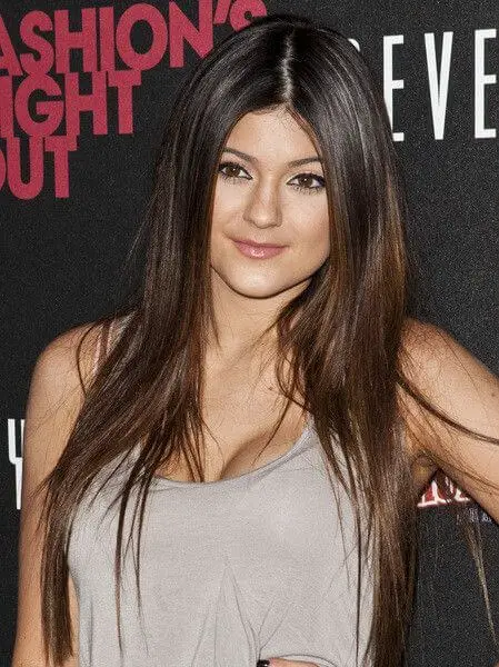 Kylie Jenner, Height, Weight, Bra Size, Age, Measurements