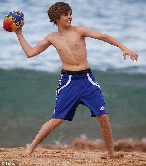 Justin Bieber beach body