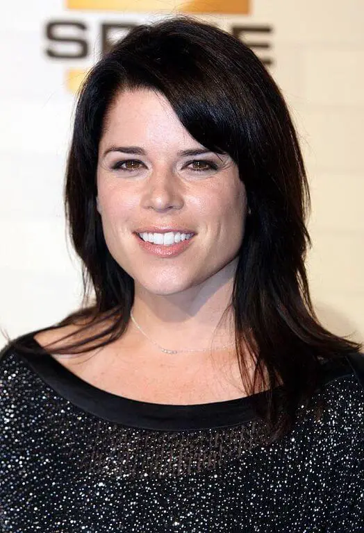 Neve Campbell, Height, Weight, Bra Size, Body Measurements